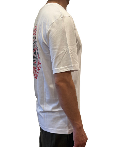 T-SHIRT FINGERPRINT